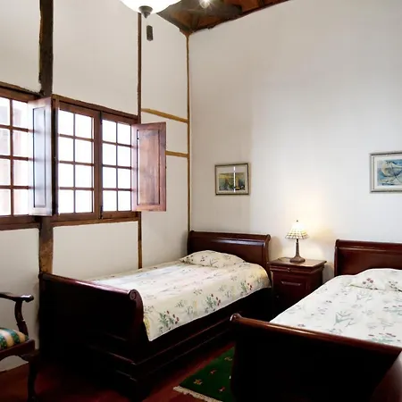 Casa Roja Apartment *